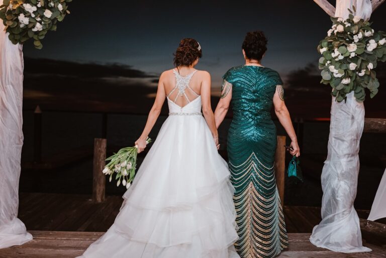 How to Accessorize Your Dress for a Stunning Look